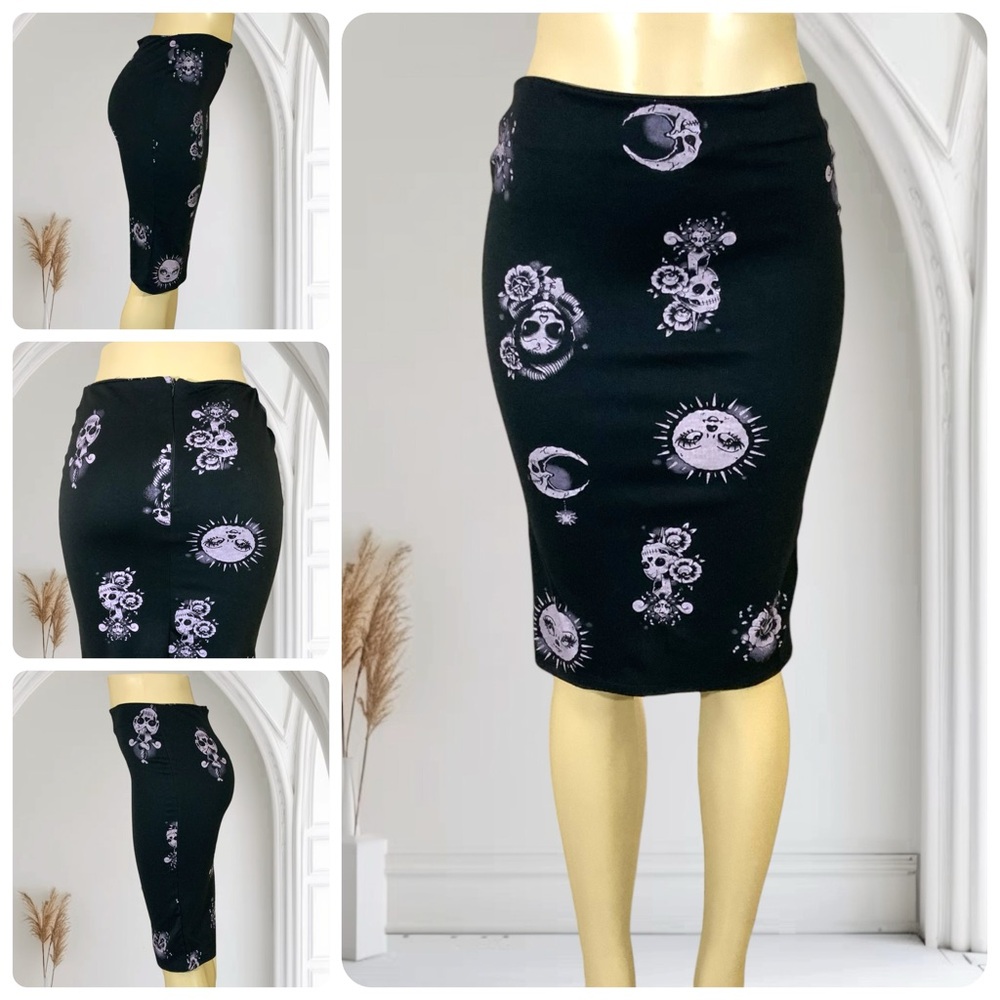 Iron Fist Gothic Bodycon Skirt EUC Size Medium Waist 14-16" Length 24"